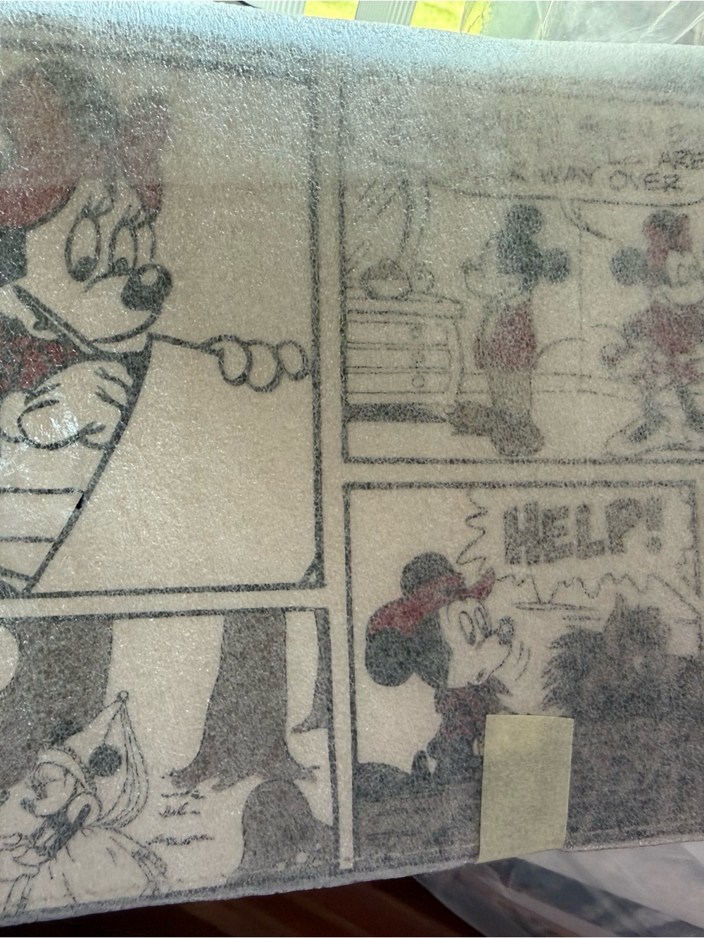 NWT comic-strip Mickey & Minnie tote in cream, black, red - Picture 3 of 6